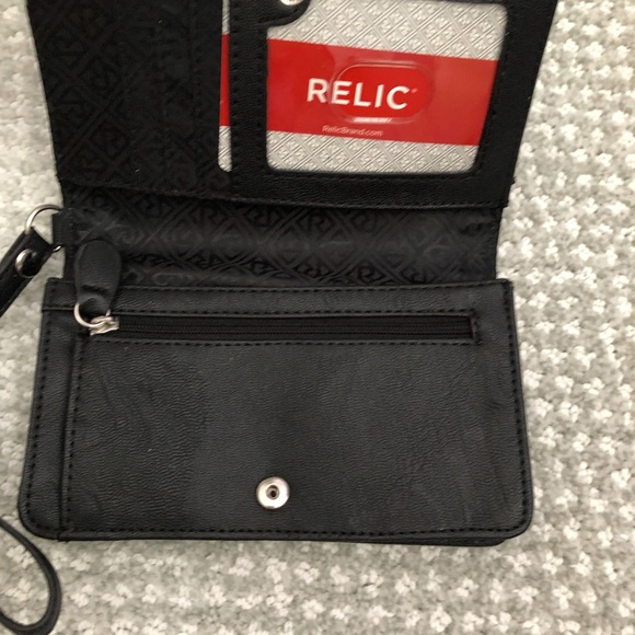 Relic Black and White Phone Case Wristlet - Picture 2 of 3